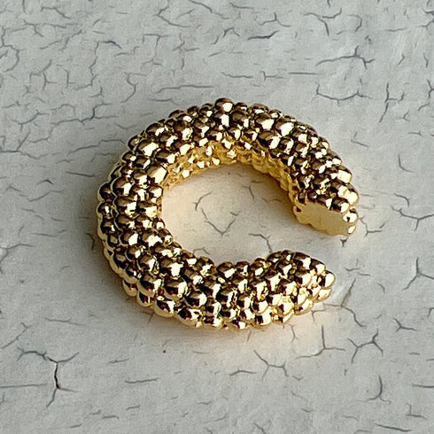 caviar earcuff